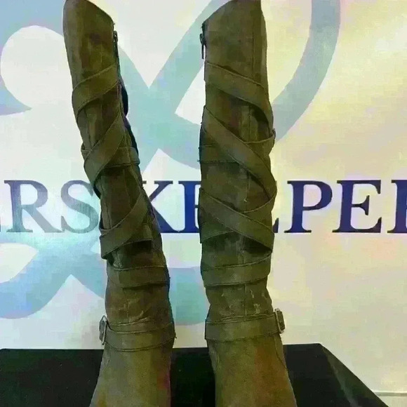 Mudd women’s distressed knee-high heels, size 8 medium - Picture 2 of 7